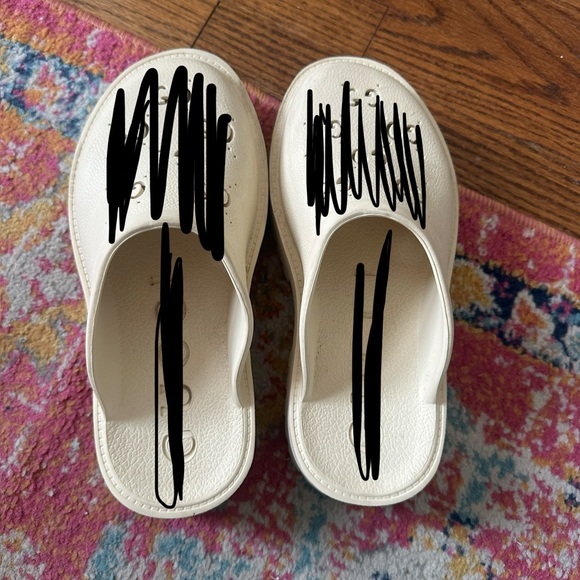 Cream Clogs - Picture 2 of 4